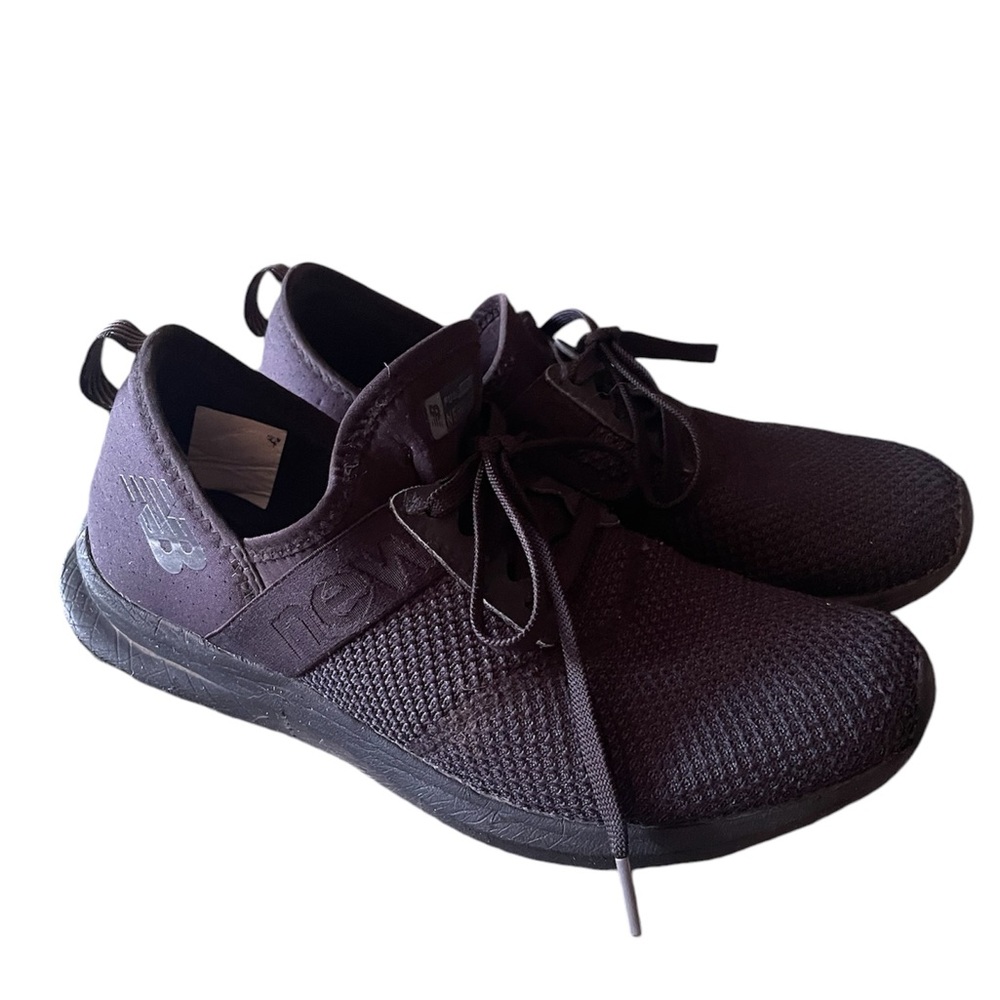 New Balance Nergize size 7.5 black sneaker